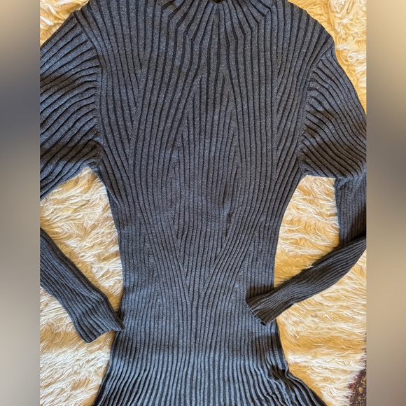 Ophelia Roe sweater dress - Picture 6 of 8